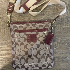 Coach signature swing pack crossbody